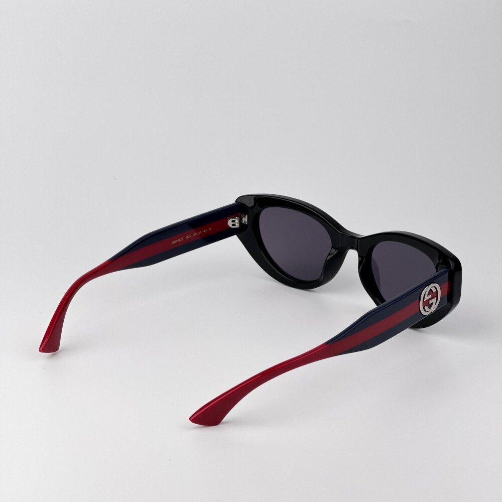 Gucci GG1862S Sunglasses – Black Cat Eye Frame Violet Lenses | Model GG1862S 004 - Picture 5 of 11